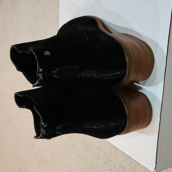 Cole Haan Val Bootie Grand Series Black Suede Block Heel Pointed Toe Size 9C NWT - Picture 5 of 16